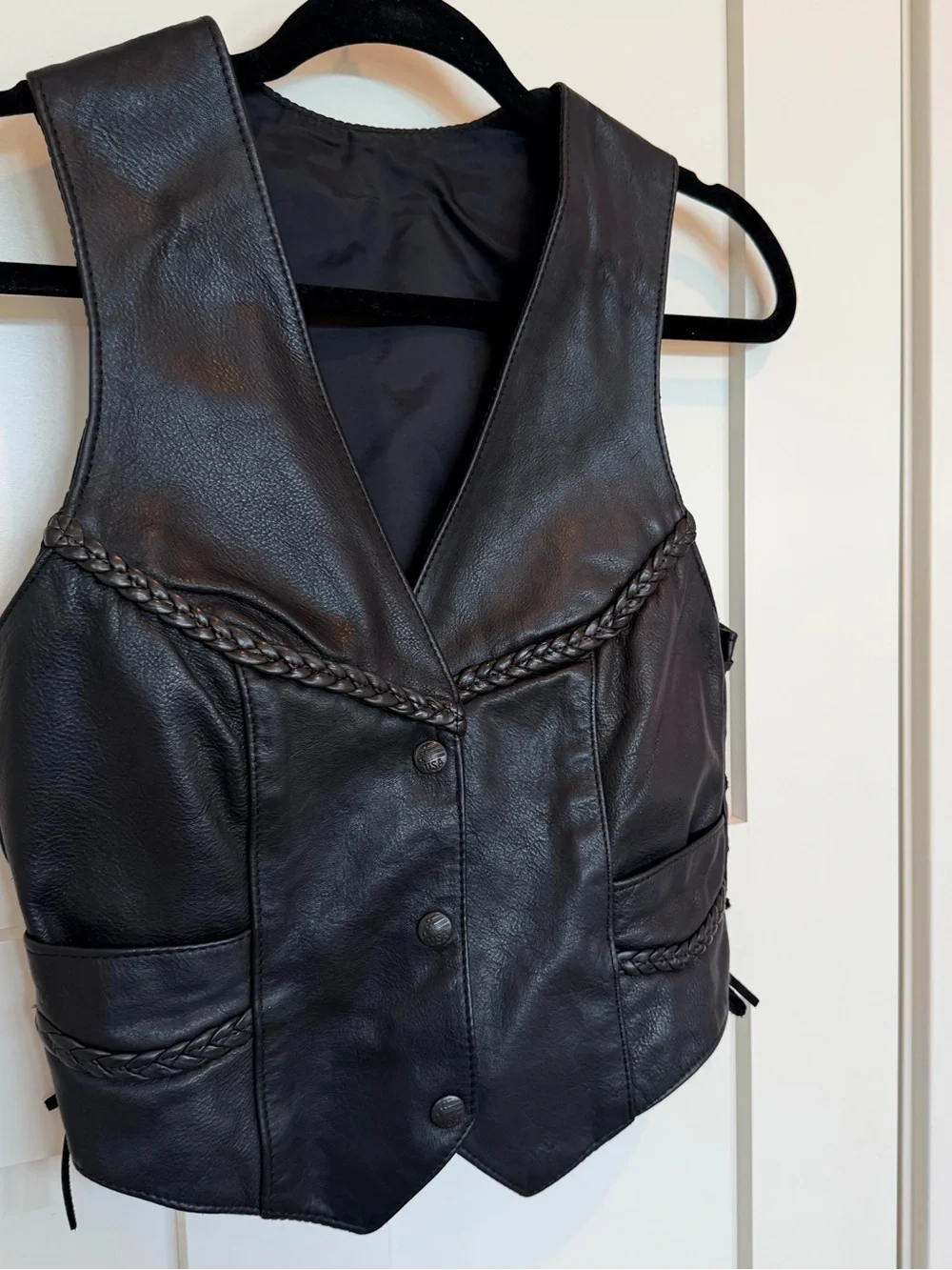 N/A layering vest